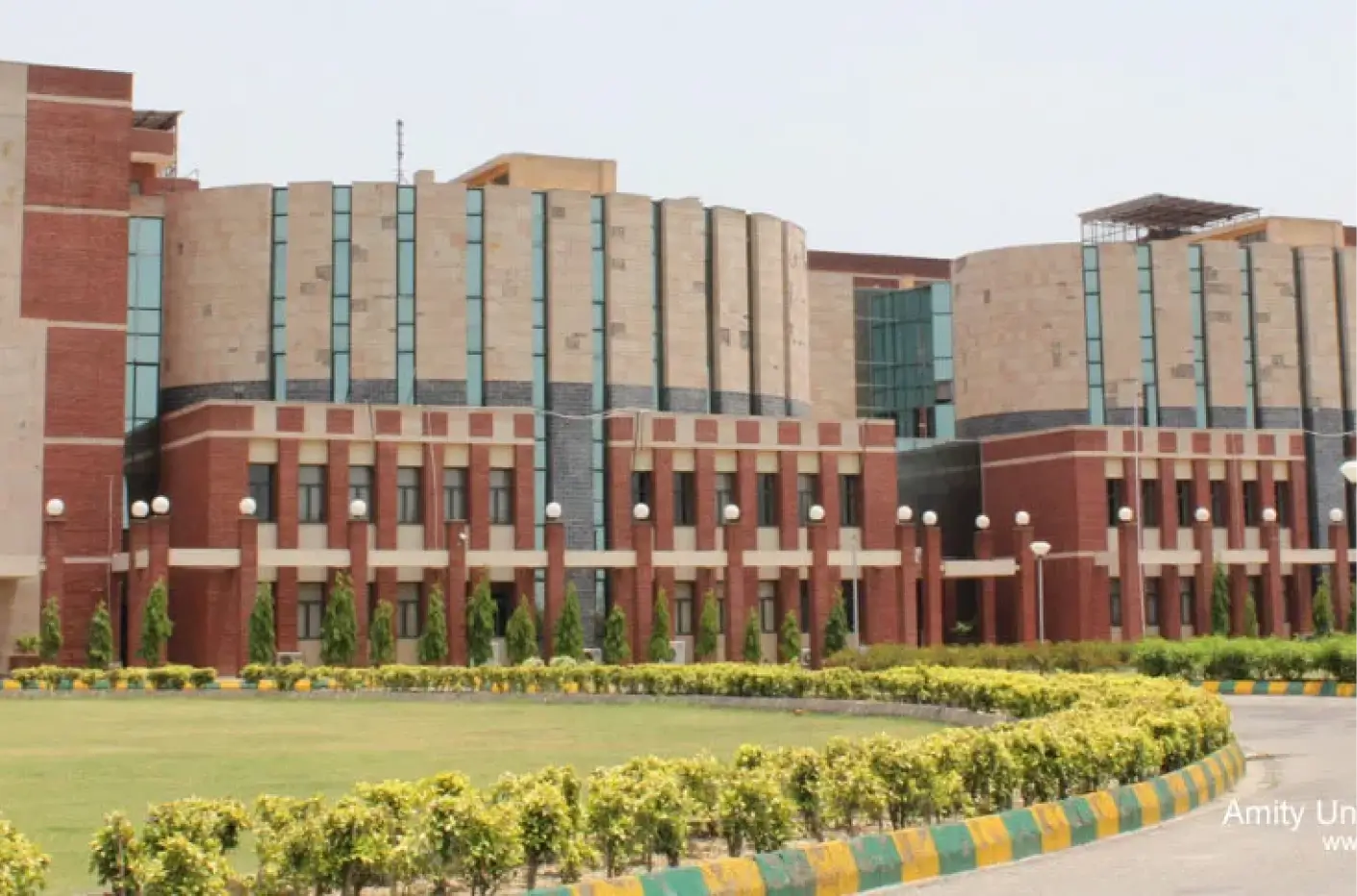 Amity University Online campus